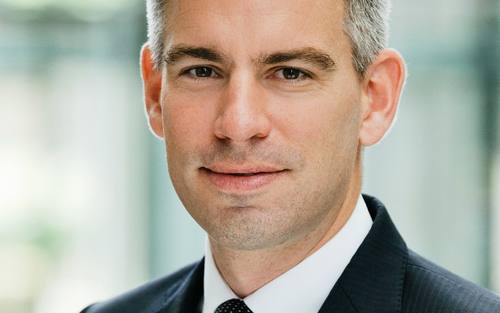 Alexander Schellong wird Vice President Solutions & Services bei Rohde & Schwarz Cybersecurity.