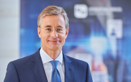 Dr. Ulrich Müller, Operational Services