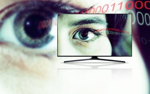Auge im Fernseher