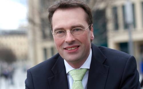 Dr. Klaus Seifert leitet die Sparte „Global Technology Services“.