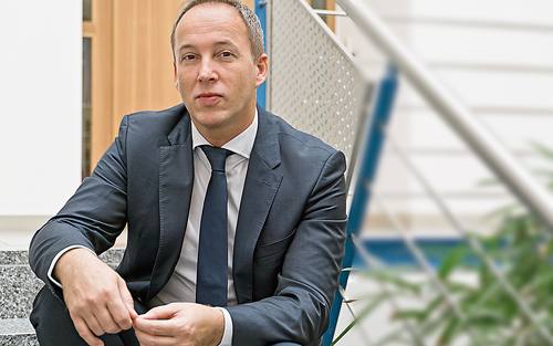 Ralf Wintrich, Intelligix