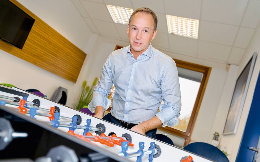 Ralf Wintrich, Intelligix