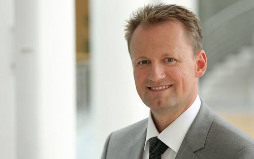 Thorsten Grimm ist Sales Executive bei Opentext