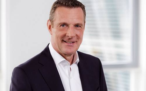 Niek Jan van Damme, war seit 2009 Mitglied des Vorstands der Deutschen Telekom AG, verantwortlich für das Mobilfunk- und Festnetzgeschäft in Deutschland.