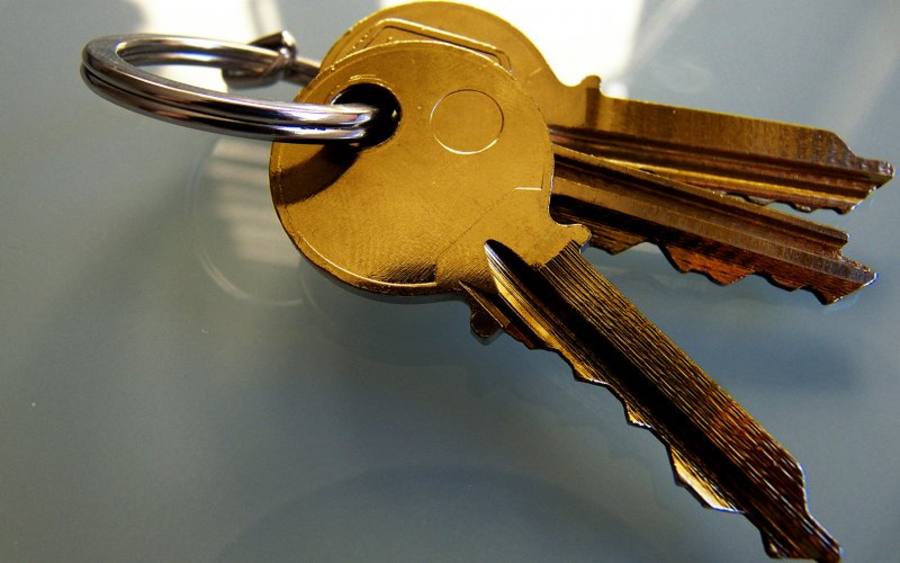 Golden Key - © Xiskya Valladares - sxc.hu