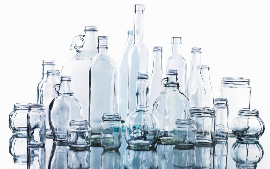 Bucher Emhart Glass ist Weltmarktführer für hochentwickelte Technologien zur Herstellung und Prüfung von Glasbehältern.