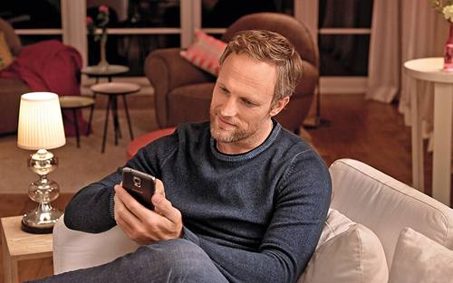 Die Messwerte auch auf dem Smartphone im Blick: Auf Wunsch sendet der „Rkc-4you“ dem Bewohner per E-Mail Alarmmeldungen.