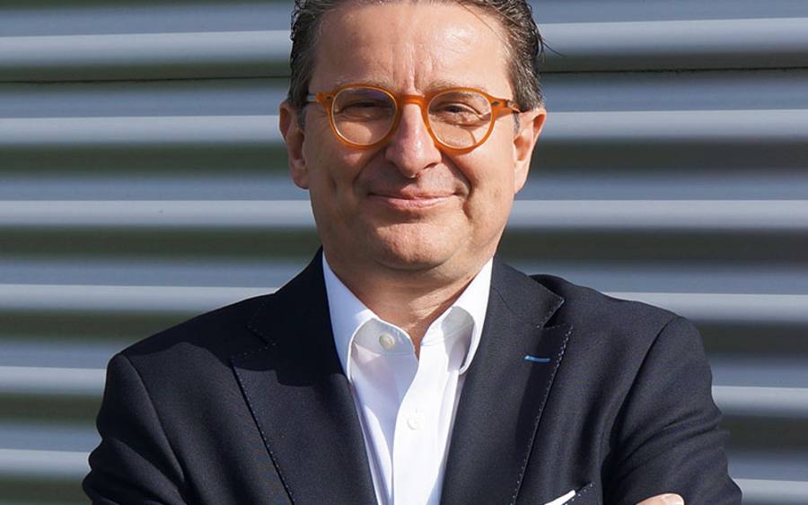 „Um die Komplexität vermeintlich herauszunehmen, versuchen einige ERP-Anbieter, neue Oberflächen oder Workflows über ihre alten Strukturen zu legen“,  moniert Udo Hensen