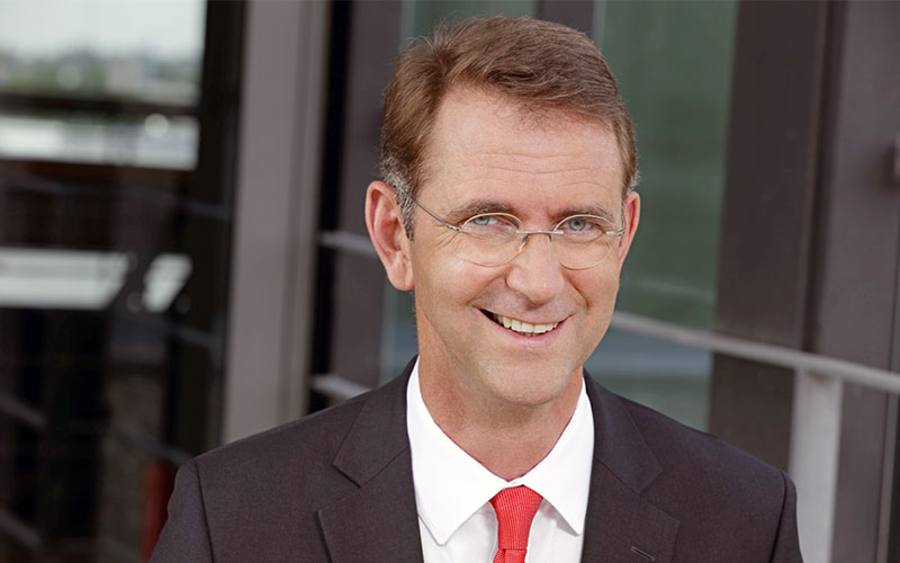 Prof. Günther Schuh, Direktor des Werkzeug-maschinenlabors der RWTH Aachen