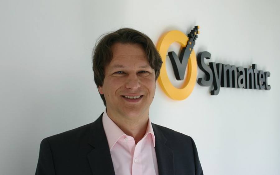 Max Galland, Symantec