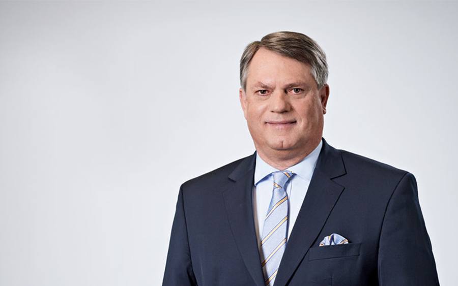 Bedienung der verwendeten Output-Systeme sollte so gestaltet sein, dass Mitarbeiter ohne großen Einarbeitungsaufwand möglichst einfach und in effizienter Weise damit umgehen können.“ Norbert Höpfner, Samsung
