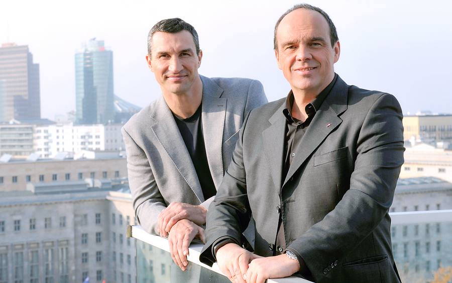 Hagen Rickmann, Telekom Deutschland, und Dr. Wladimir Klitschko