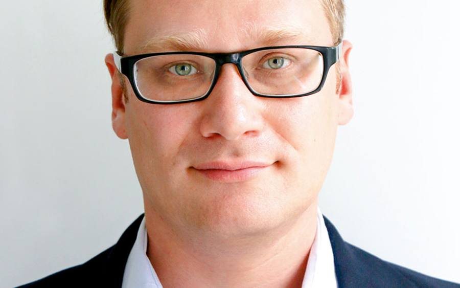 „E-Commerce ist ein  wichtiges und zukunftsträchtiges Betätigungsfeld für B2B-Unternehmen. Über neue Vertriebskanäle wie Online-Shops, Marktplätze oder Apps können vielfältige Kundengruppen mit unterschiedlichen Ansprüchen erreicht werden.“ A