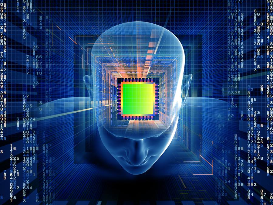 Darstellung eines Gehirns mit Chip