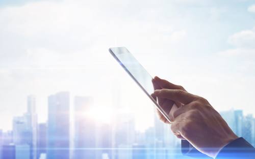 Tablet vor Skyline