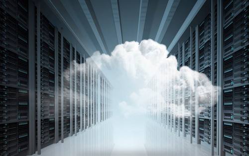 Eine Wolke in einem Serverraum