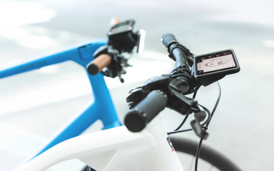 Mit „Cobi eAir" lassen sich gewöhnliche E-Bike-Modelle zu Smart Bikes umwandeln.
