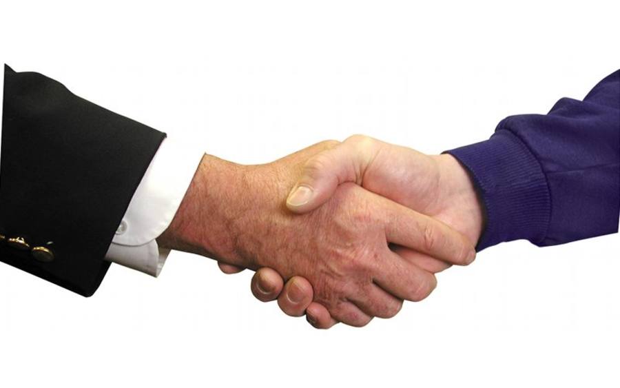 Handshake -  © Mike Johnson - www.sxc.hu