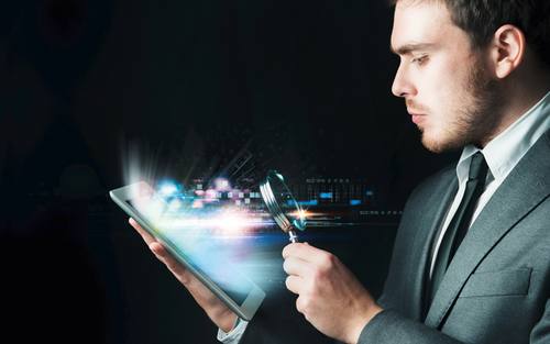 Vanhoef kündigte ein Tool an, mit dem man überprüfen kann, ob das eigene Smartphone von der Sicherheitslücke betroffen ist oder der Fehler bereits durch ein Update der Systemsoftware geschlossen wurde. 