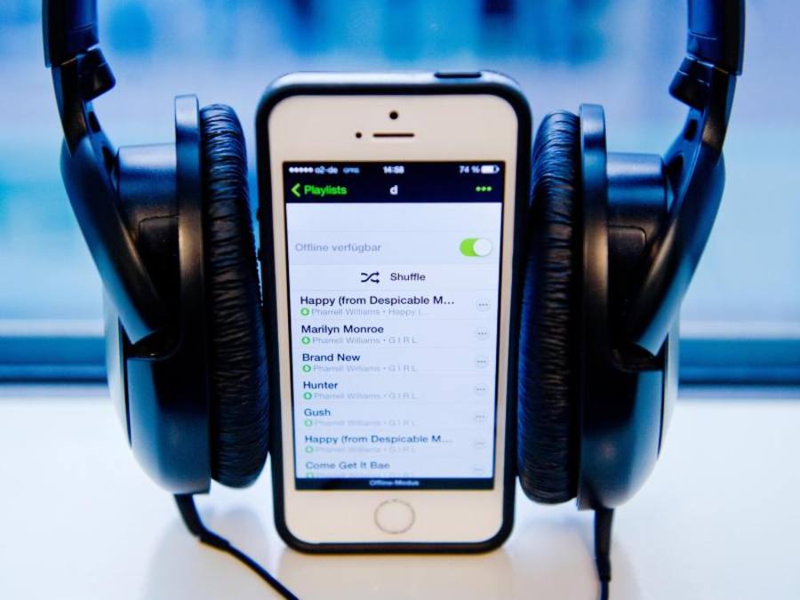 Spotify bleibt der klare Marktführer unter den Musik-Streamingdiensten, bei denen die Songs direkt aus dem Netz abgespielt werden. Foto: Daniel Bockwoldt