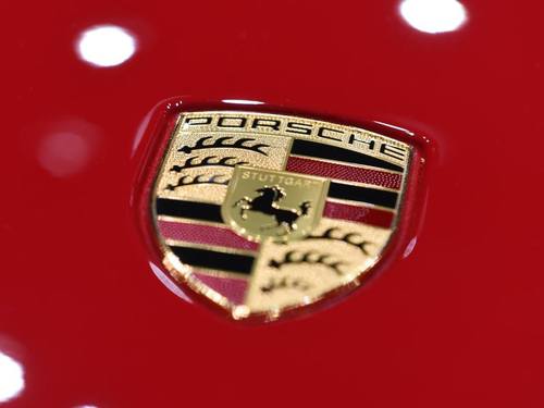 Die VW-Tochter Porsche ist in Sachen Digitalisierung eher hinten dran, digitaler Komfort galt bei dem Sport- und Geländewagenbauer lange als zweitrangig. Foto: Felix Kästle