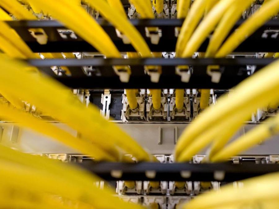 Die EU-Verordnung 2015/2120 regelt nach Angaben des Ministeriums, dass Internetzugangsanbieter einen diskriminierungsfreien Zugang zum offenen Internet gewährleisten müssen. Das deutsche Telekommunikationsgesetz soll nun reformiert werden. Foto: Sven Ho