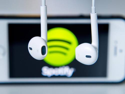 Der Vormarsch der Streaming-Dienste ist nicht aufzuhalten, nun suchen die Hörer nach hochwertigen Lautsprechern. Foto: Daniel Bockwoldt