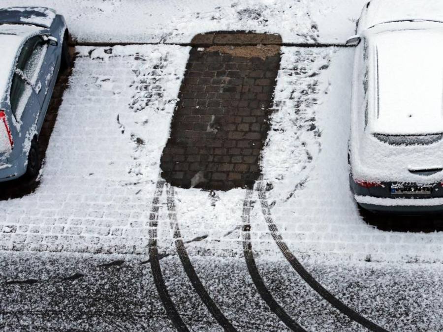Wer ohne technische Unterstützung einen Parkplatz sucht, könnte in Zukunft öfter leer ausgehen. Foto: Jan Woitas