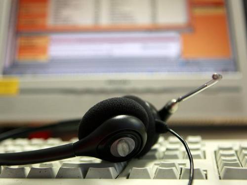 Deutschen Fahndern ist bei einem Einsatz in Indien ein Schlag gegen Online-Betrüger gelungen, die Tausende Deutsche mit vorgegaukelten Computerpannen abgezockt haben. Foto: Oliver Berg/Symbol