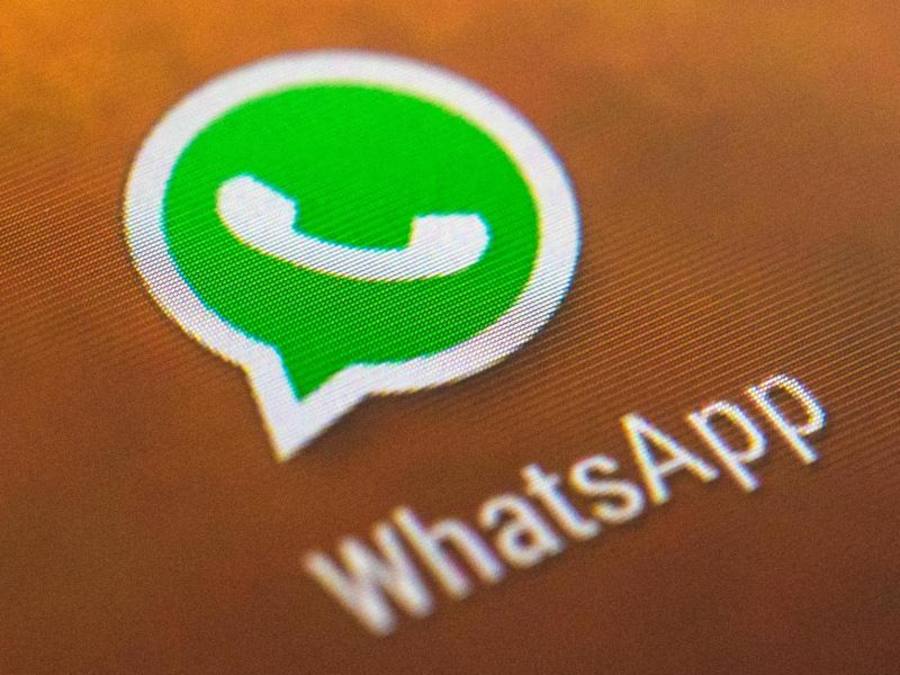 Das Bundeskriminalamt will bei WhatsApp leichter mitlesen können. Foto: Andrea Warnecke