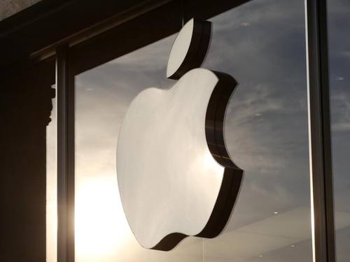Apple testet laut einem Medienbericht einen Lautsprecher, der gegen Amazons erfolgreichen Lautsprecher Echo und Googles angekündigtes Konkurrenz-Produkt Home antreten soll. Foto: Bodo Marks