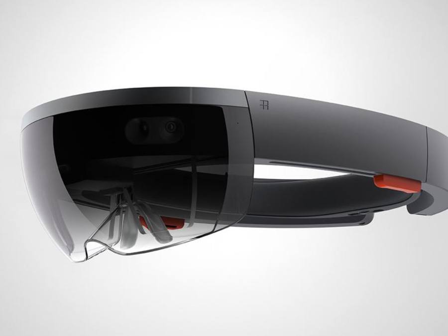 Die von Microsoft entwickelte Computer-Brille «HoloLens», die virtuelle Welten in eine reale Umgebung einblenden können soll, kommt auf den europäischen Markt. Foto: Microsoft