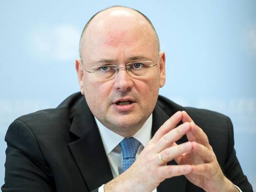 Der Präsident des Bundesamtes für Sicherheit in der Informationstechnik, Arne Schönbohm. Foto: Federico Gambarini/dpa