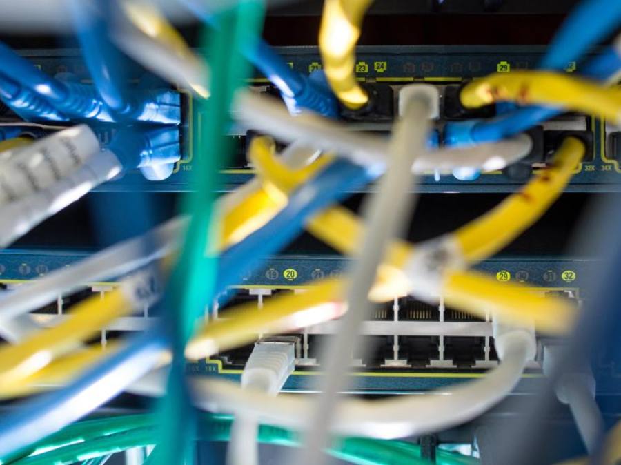 Eine massive Cyberattacke hat mehrere große Webseiten lahmgelegt. Foto: Matthias Balk