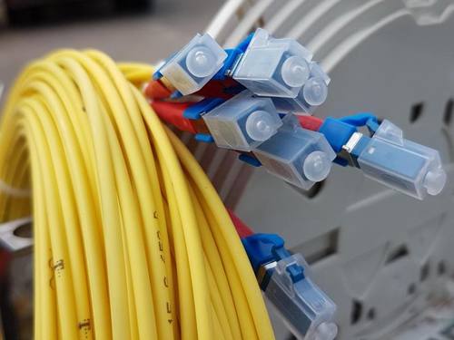 Mit einem Förderprogramm von 1,4 Milliarden Euro soll der Breitbandausbau in unterversorgten Gebieten, in denen sich diese Investitionen sonst wirtschaftlich nicht lohnen, vorangebracht werden. Foto: Patrick Seeger/Symbolbild