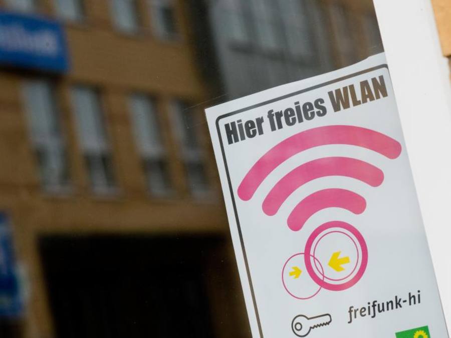 Bis 2020 soll es in den Zentren aller europäischen Großstädte kostenlose Hotspots als Zugang zum Internet geben Foto: Julian Stratenschulte