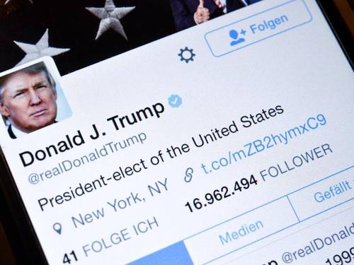 Der Twitter-Account des designierten Präsidenten der Vereinigten Staaten von Amerika, Donald Trump. Foto: Patrick Pleul