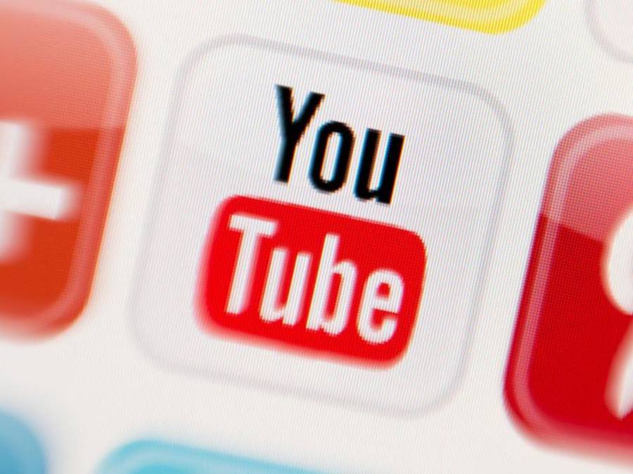 Will sich und den Anbietern von Live-Streams mit einer neuen Chat-Funktion eine weitere Einnahmequelle erschließen: die Videoplattform YouTube. Foto: Tobias Hase/Illustration