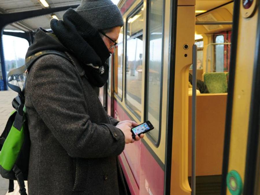 In Berlin werden jetzt zumindest die Bahnhöfe aufgerüstet. Foto: Thalia Engel