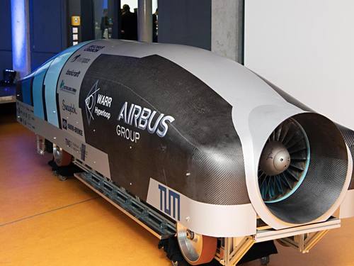 «Gratulation für das WARR Hyperloop Team für die schnellste Kapsel», heißt es auf dem Twitter-Account des Raumfahrtprojekts SpaceX. Foto: Uli Benz/WARR Hyperloop-TUM