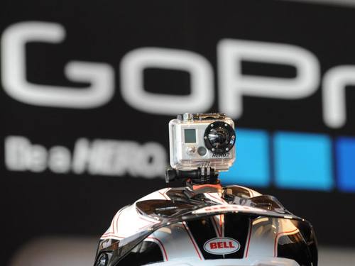Messestand des US-Herstellers GoPro: er Actionkamera-Spezialist seine wegen Absturzgefahr zurückgerufene erste Kamera-Drohne nach fast drei Monaten wieder in den Handel gebracht. Foto: Patrick Seeger