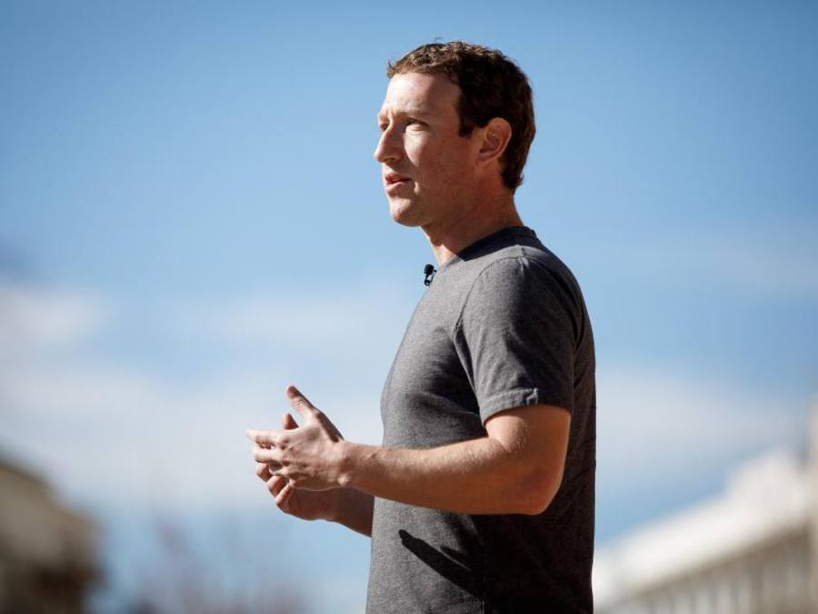 Facebook-Chef Mark Zuckerberg will für sein Netzwerk mehr soziale Bedeutung erreichen. Foto: Mark Schiefelbein
