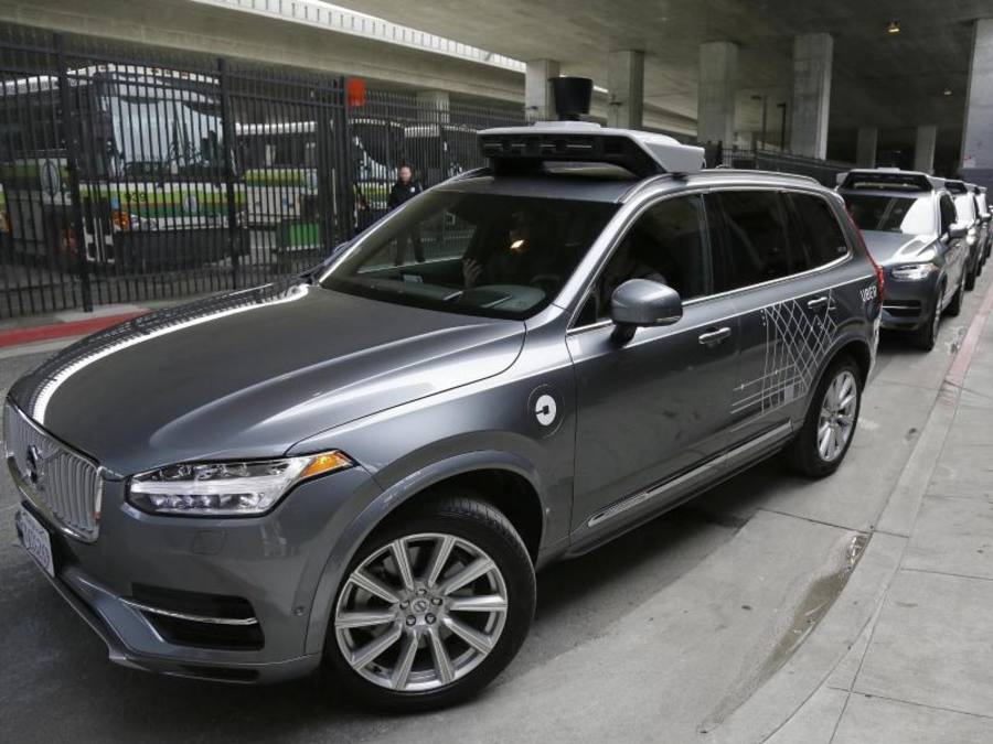 Ein selbstfahrendes Auto der Firma Uber auf Testfahrt in San Francisco. Foto: Eric Risberg