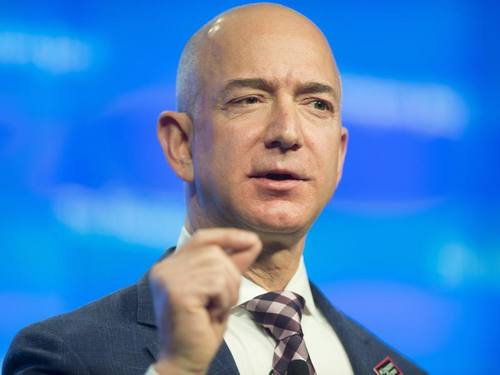 Nach aktueller Schätzung des Finanzdienstes Bloomberg hat Jeff Bezos dank dem Anteil am weltgrößten Online-Händler ein Vermögen von gut 78 Milliarden Dollar. Foto: Michael Reynolds