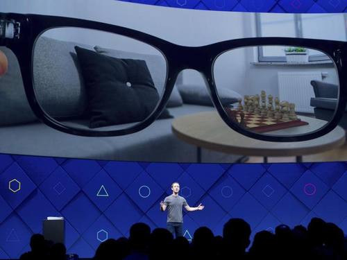Mark Zuckerberg während der Eröffnung der jährlichen Facebook-Entwicklerkonferenz F8 in San Jose. Foto: Noah Berger