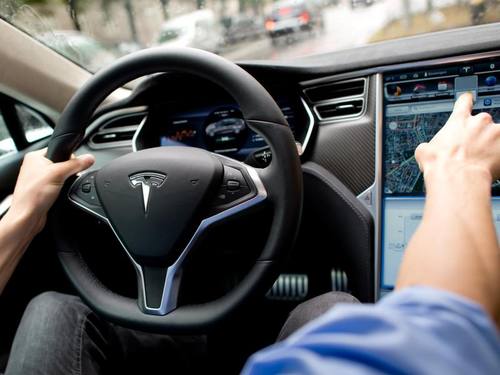 Der Elektroauto-Hersteller Tesla erhielt nach eigenen Angaben als Teil der Einigung eine Zahlung von 100 000 Dollar (rund 93 000 Euro). Foto: Sven Hoppe
