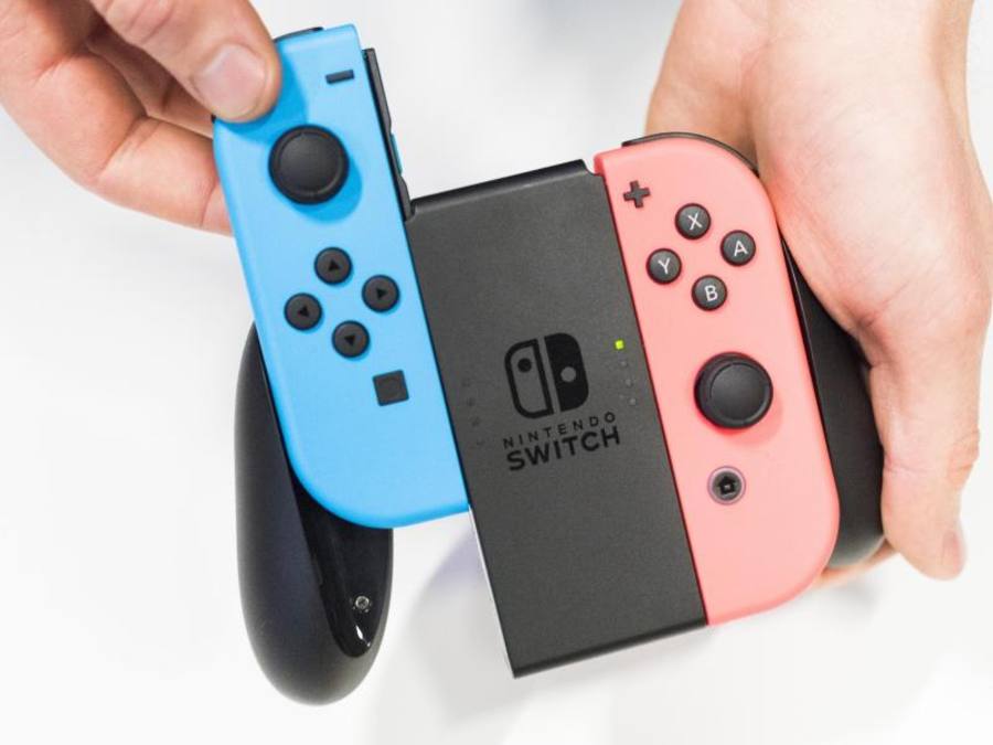 Mit dem Switch will Nintendo an die Tradition seiner mobilen Spielegeräte seit dem Gameboy und auch an den großen Erfolg der Wii-Konsole vor zehn Jahren anknüpfen. Foto: Christophe Gateau