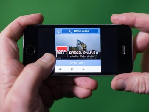 Viele Medien setzen inzwischen auf soziale Netzwerke wie Facebook. Foto: Bernd von Jutrczenka