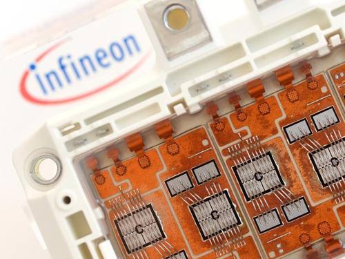 Infineon Experten gehen davon aus, dass sichere Krypto-Algorithmen vor allem bei Regierungen oder in hochsensibler Technik wie vernetzten Autos zum Einsatz kommen werden. Foto: Andreas Gebert