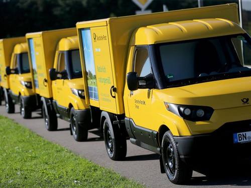 Streetscooter der Deutschen Post können 650 Kilo Fracht transportieren und haben eine Reichweite von 80 bis 90 Kilometern. Foto: Oliver Berg
